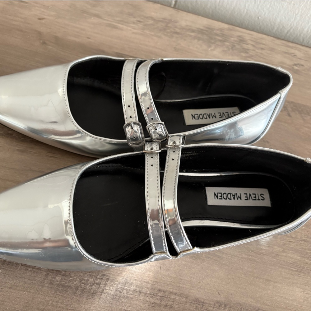 Steve Madden Metallic Silver Sandals